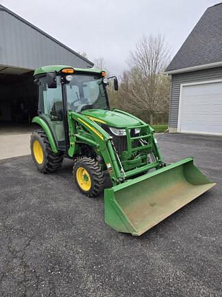 Image of John Deere 3046R equipment image 1