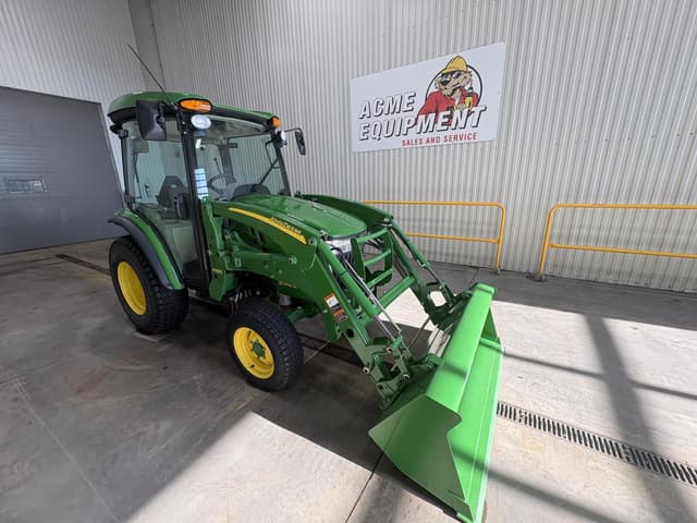 Image of John Deere 3046R equipment image 2