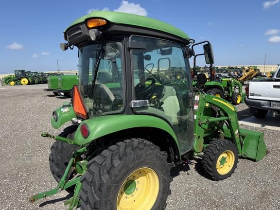 Image of John Deere 3046R Image 1