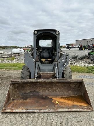 Image of John Deere 318E equipment image 2