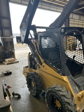 Image of John Deere 318E equipment image 2