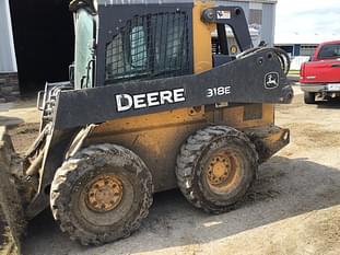 2014 John Deere 318E Equipment Image0