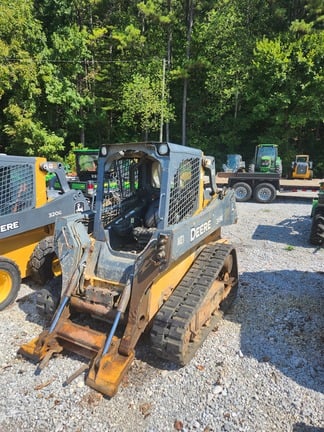 2014 John Deere 319E Equipment Image0