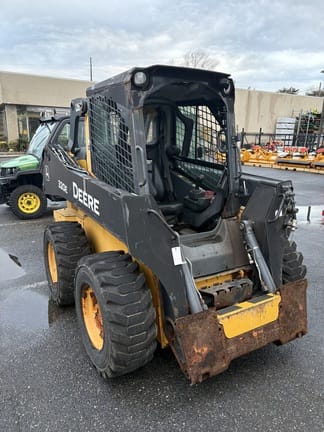 2014 John Deere 320E Equipment Image0