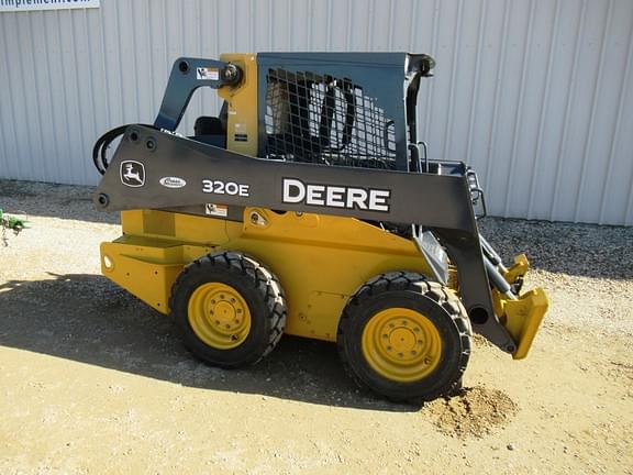 Image of John Deere 320E Primary image