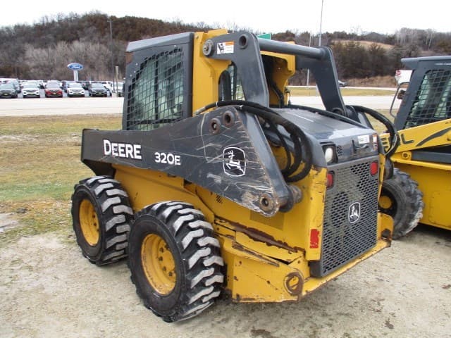 Image of John Deere 320E equipment image 1