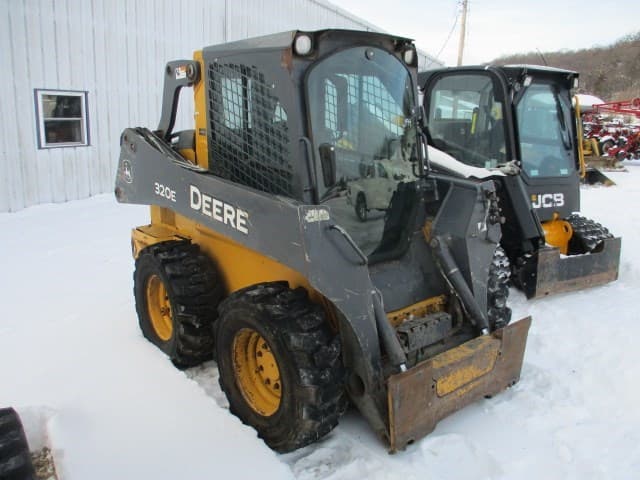 Image of John Deere 320E Primary image