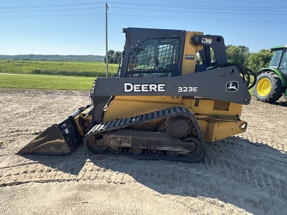 Image of John Deere 323E Primary image