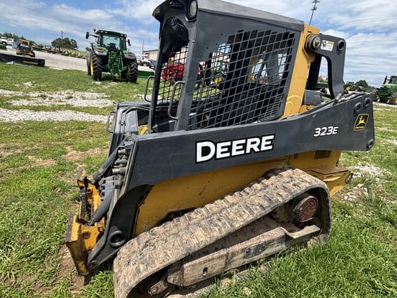 Image of John Deere 323E equipment image 1