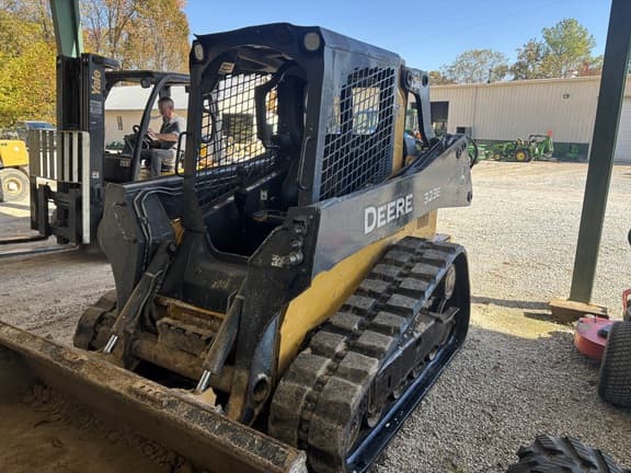 Image of John Deere 323E equipment image 1