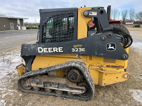 Image of John Deere 323E equipment image 1
