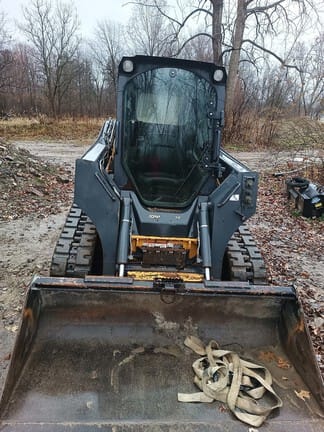2014 John Deere 323E Equipment Image0