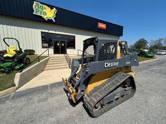 Image of John Deere 323E Primary image