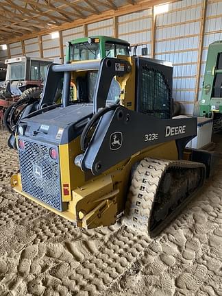 Image of John Deere 323E equipment image 4