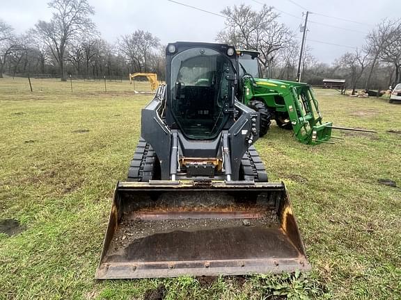 Image of John Deere 323E equipment image 4