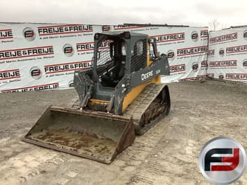 Main image John Deere 323E