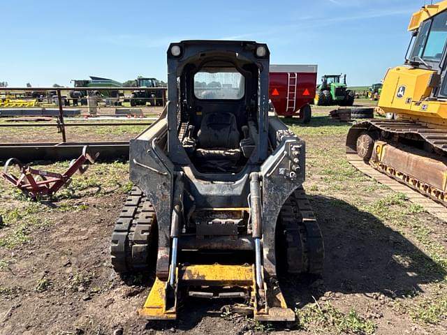 Image of John Deere 323E equipment image 4
