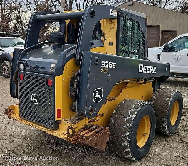 Image of John Deere 328E equipment image 4