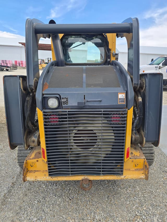 Image of John Deere 329E equipment image 3