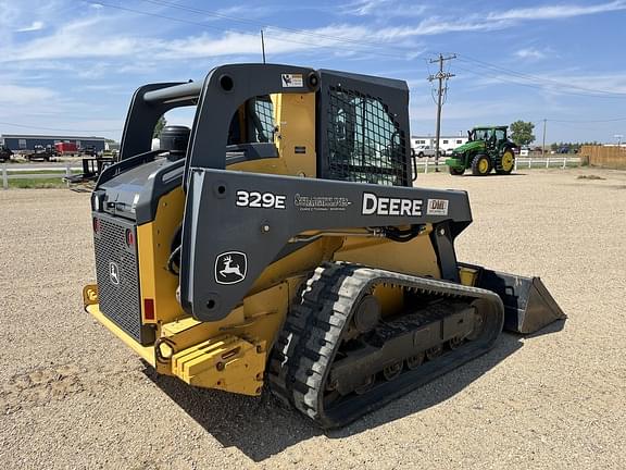 Image of John Deere 329E equipment image 4