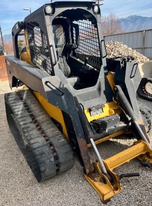 2014 John Deere 329E Image