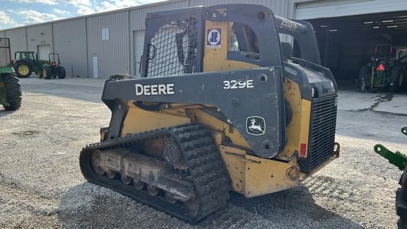Image of John Deere 329E equipment image 3
