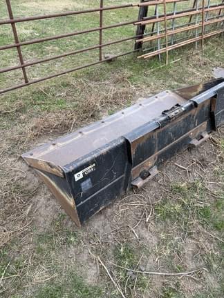 Image of John Deere 329E equipment image 3