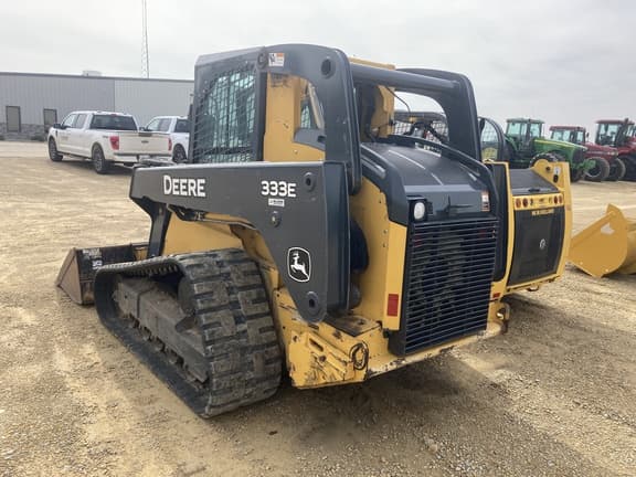 Image of John Deere 333E equipment image 4