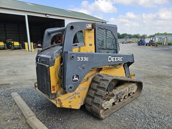 Image of John Deere 333E equipment image 3