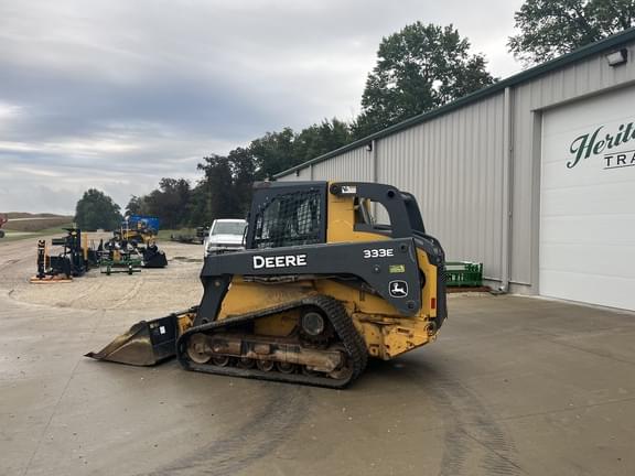 Image of John Deere 333E equipment image 2
