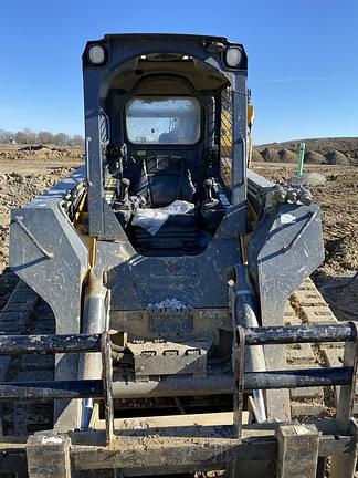 Image of John Deere 333E equipment image 2