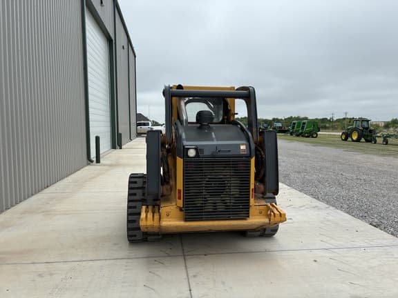 Image of John Deere 333E equipment image 4
