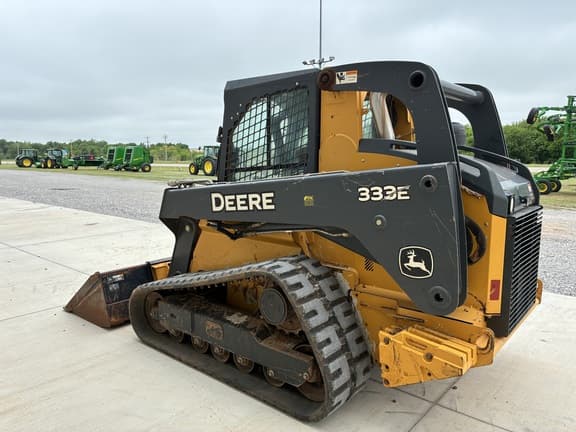 Image of John Deere 333E equipment image 2