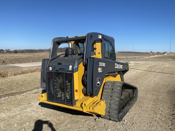 Image of John Deere 333E equipment image 4