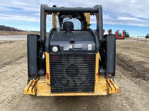 Image of John Deere 333E equipment image 4