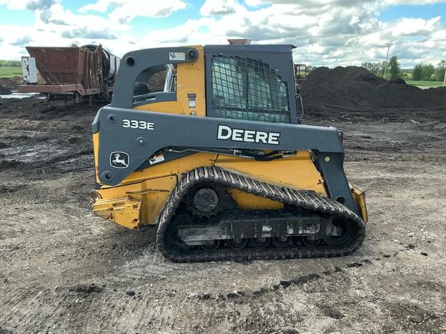 Image of John Deere 333E equipment image 4