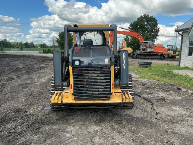 Image of John Deere 333E equipment image 3