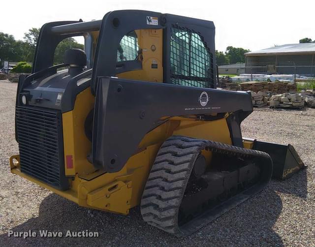 Image of John Deere 333E equipment image 4