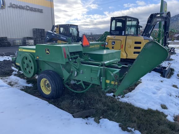 Image of John Deere 348 equipment image 1