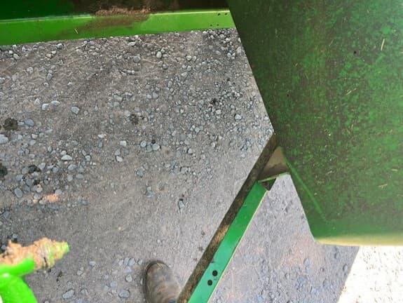 Image of John Deere 348 equipment image 4