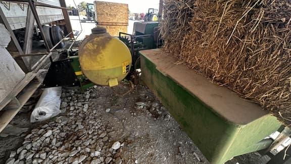 Image of John Deere 348 equipment image 3