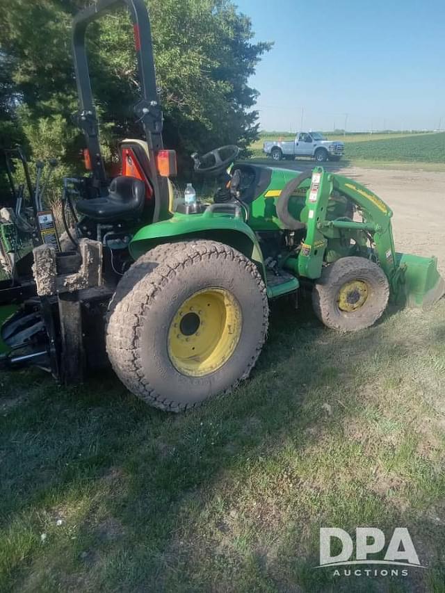 Image of John Deere 3720 equipment image 2