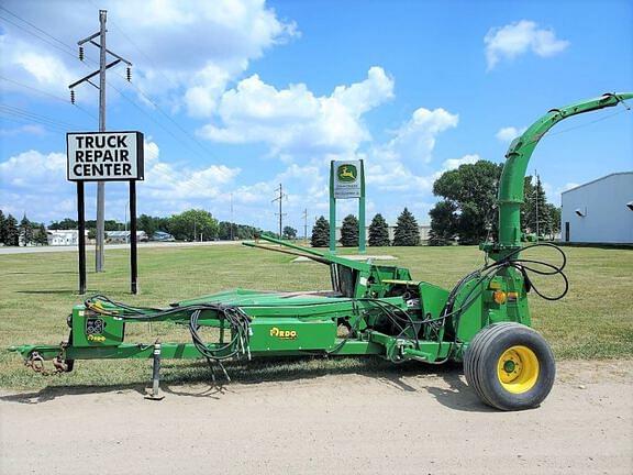 Image of John Deere 3975 equipment image 1