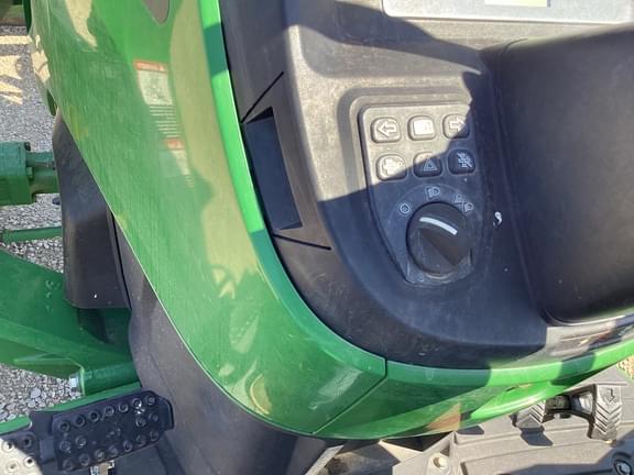 Image of John Deere 4044M equipment image 4