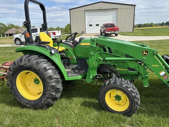 Image of John Deere 4044R Primary image