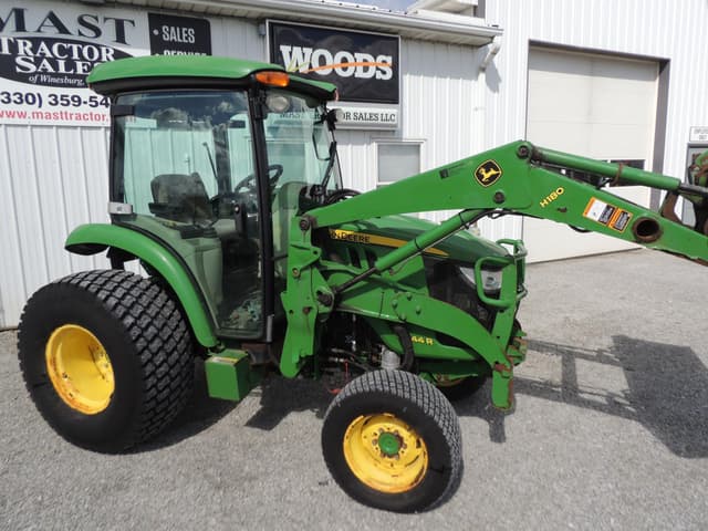 Image of John Deere 4044R equipment image 2