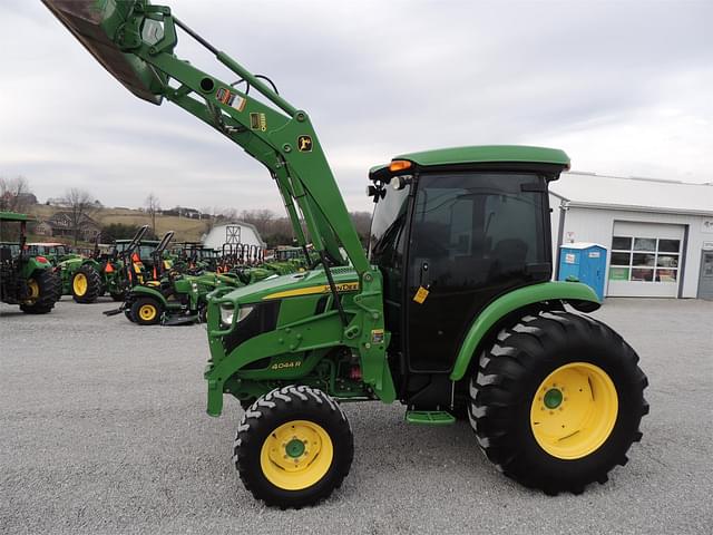 Image of John Deere 4044R equipment image 2