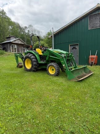 Image of John Deere 4052M Primary image