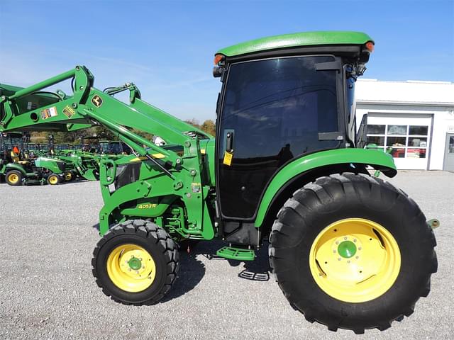 Image of John Deere 4052R equipment image 1