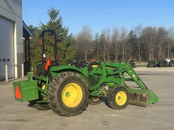 Image of John Deere 4066M equipment image 2